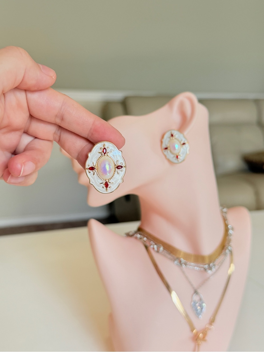 Elegant White Enamel and Red Crystal Oval Statement Earrings - Picture 5 of 15